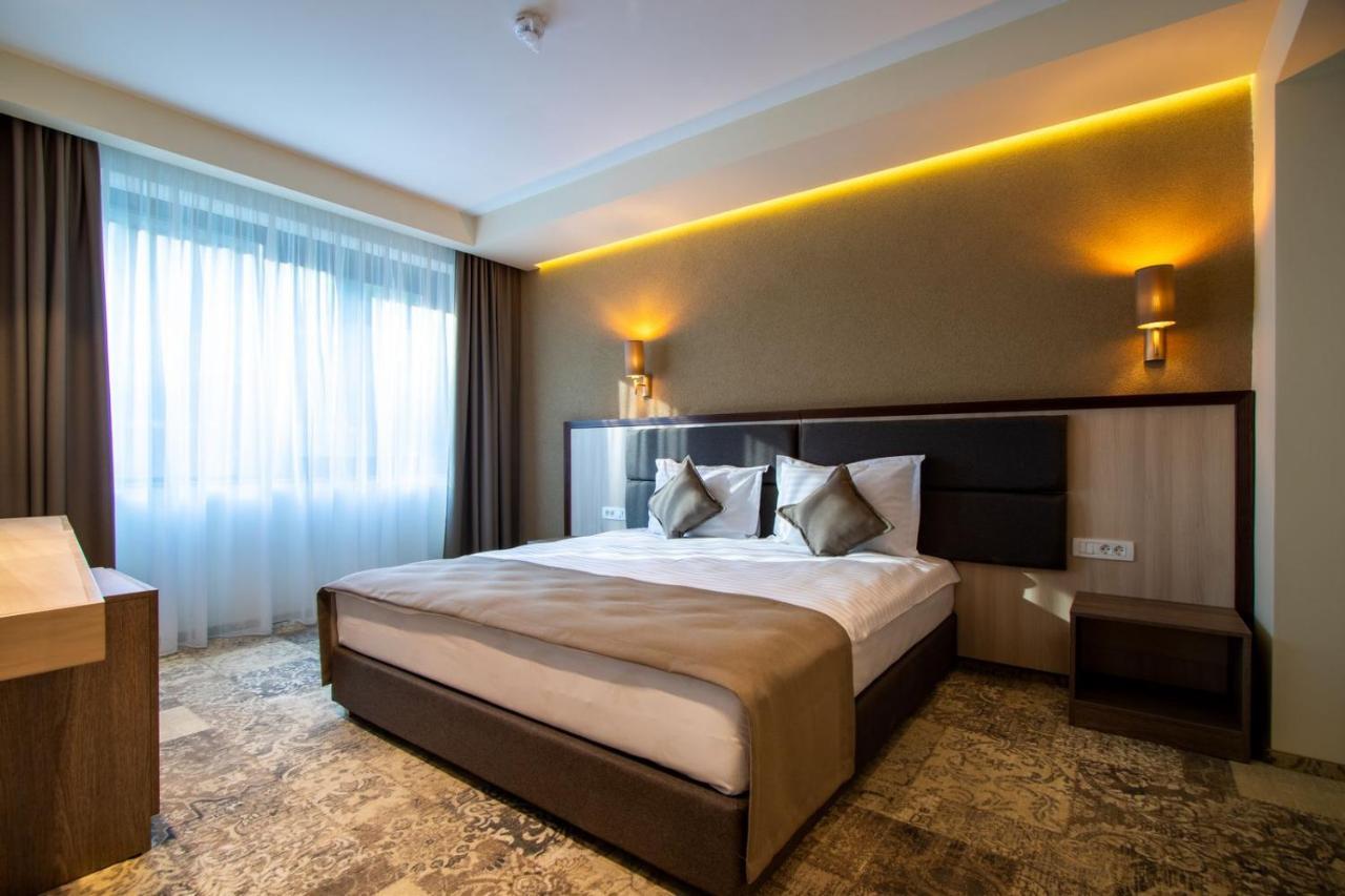 Hotel Izvoare Caciulata Călimăneşti Exterior foto