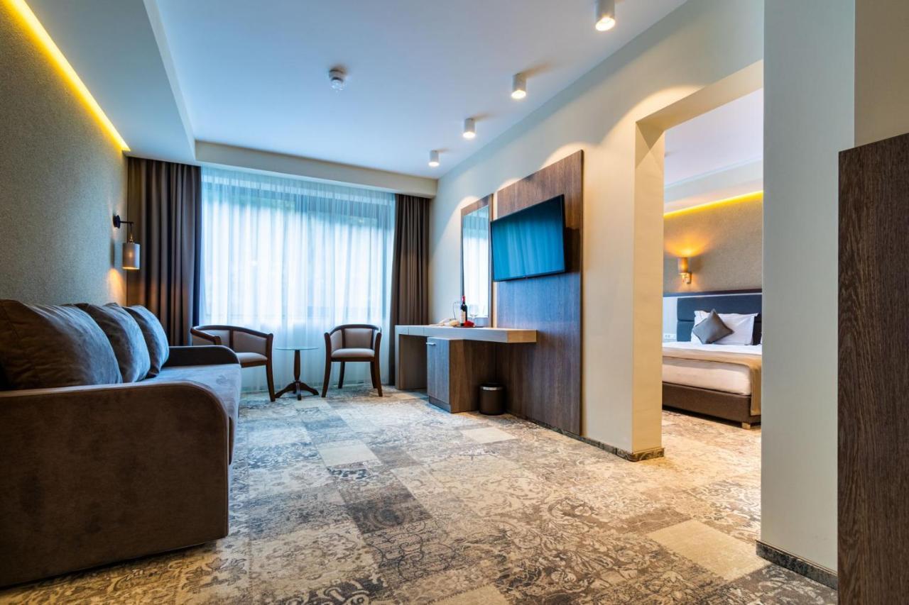 Hotel Izvoare Caciulata Călimăneşti Exterior foto
